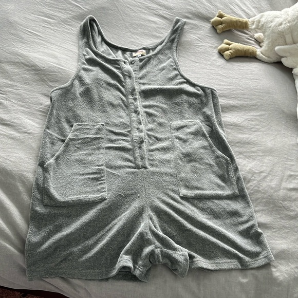 Red Sky Terry Romper - Picture 2 of 4